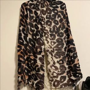 Tiger Print Light Weight Scarf